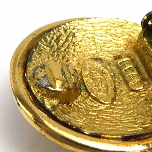 CHANEL Vintage CC Logo Clip on Earrings Gold/Silver Metal - Picture 7 of 7